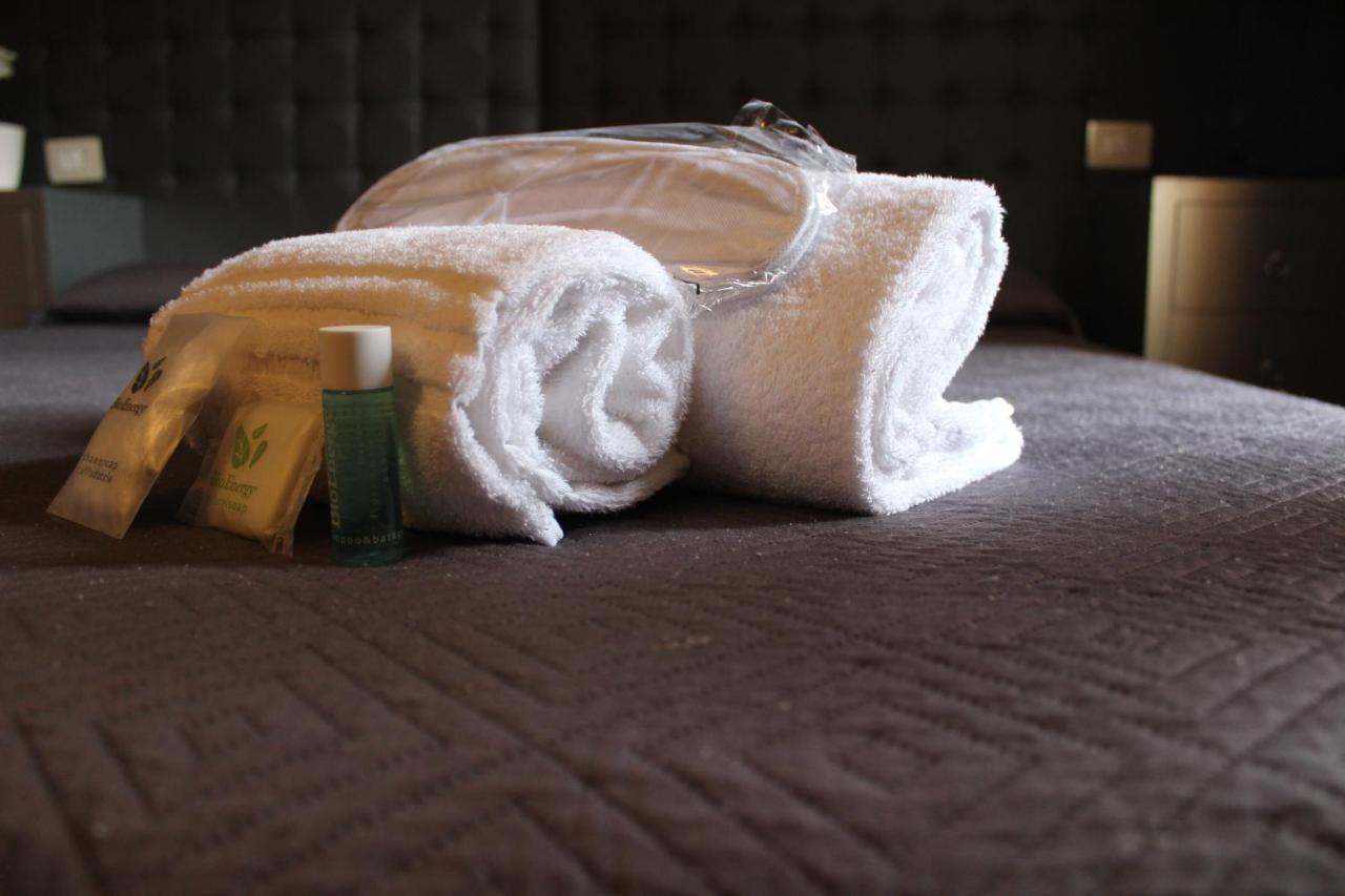 Hotel Ares Milano Экстерьер фото