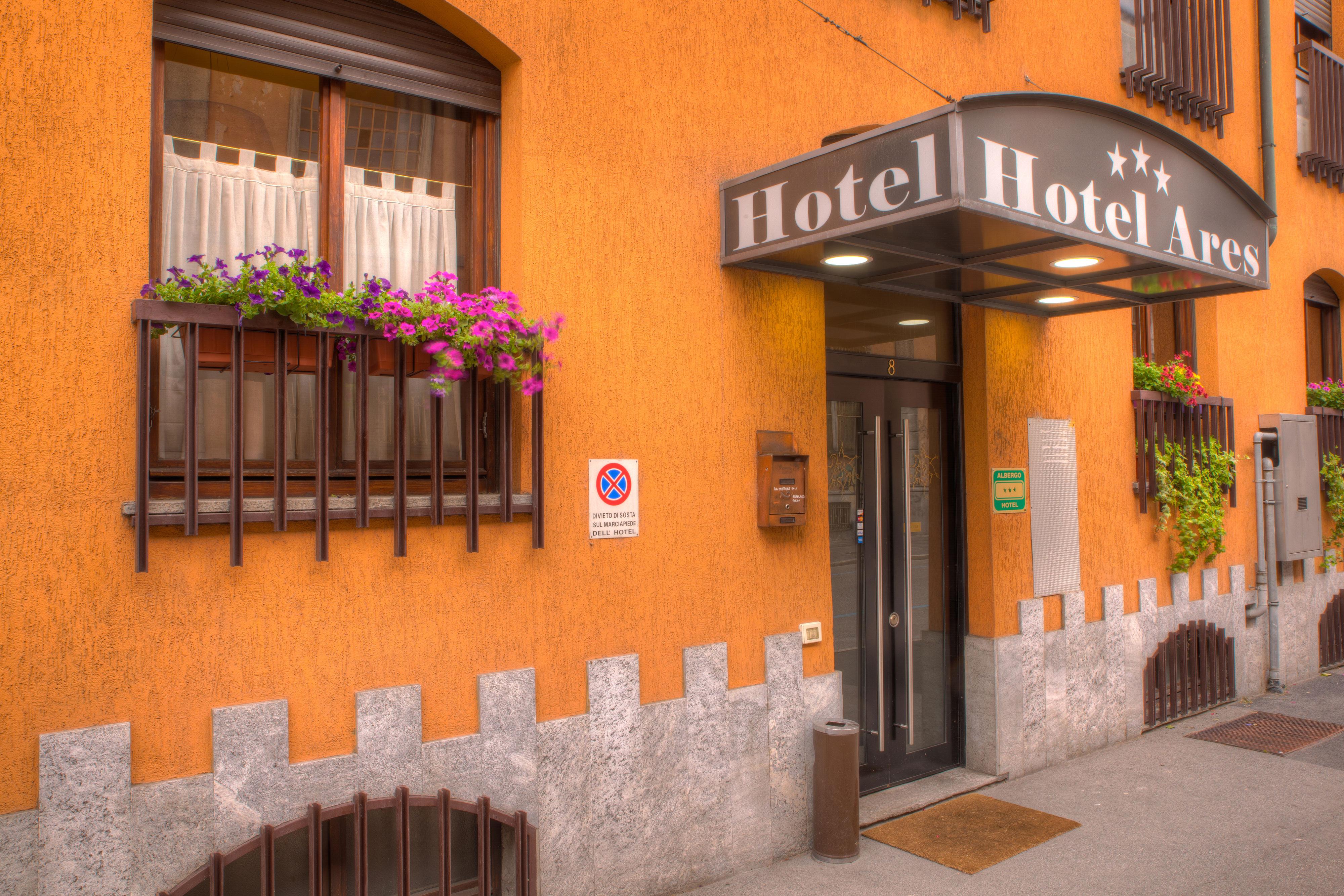 Hotel Ares Milano Экстерьер фото