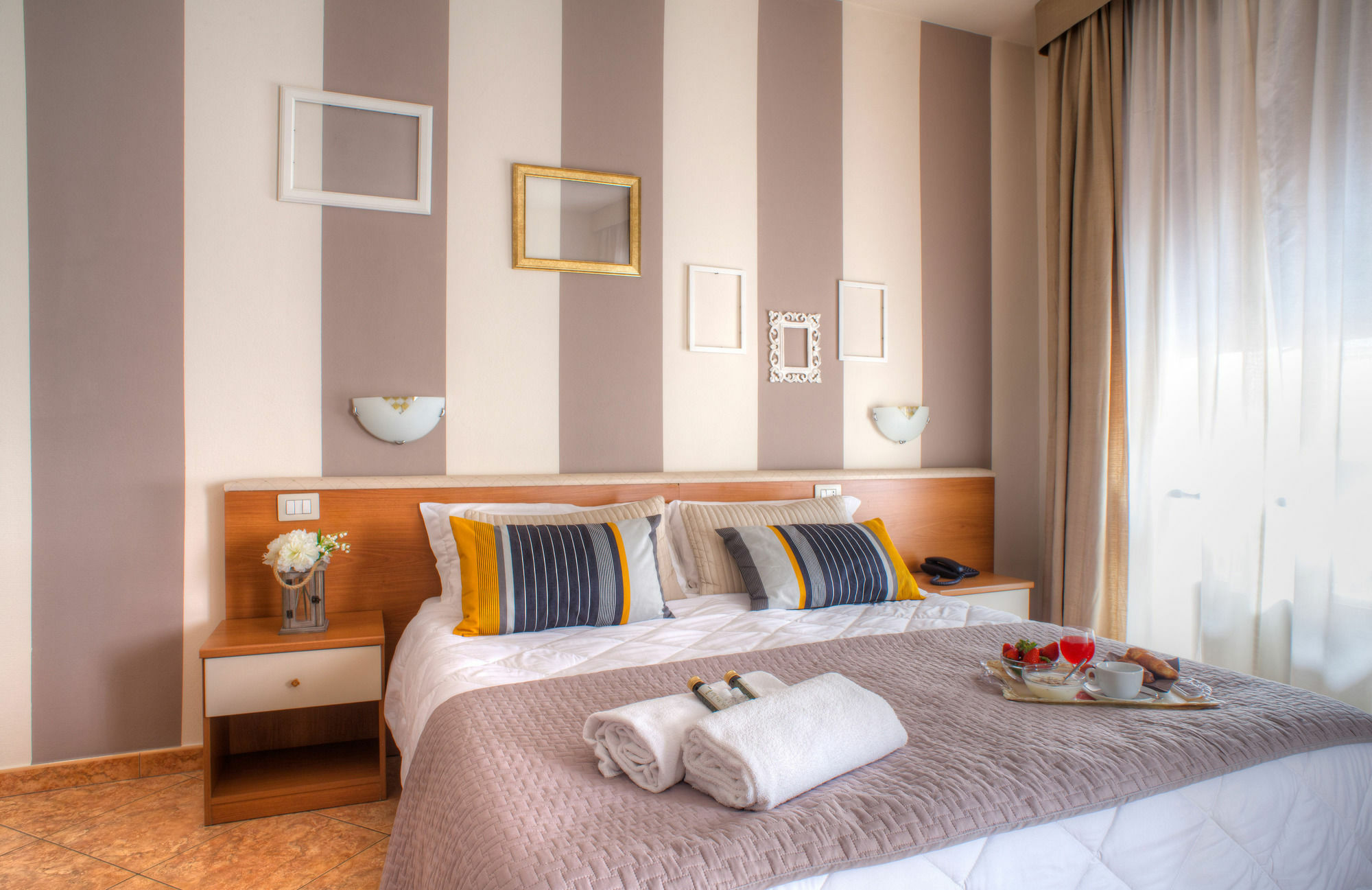 Hotel Ares Milano Экстерьер фото