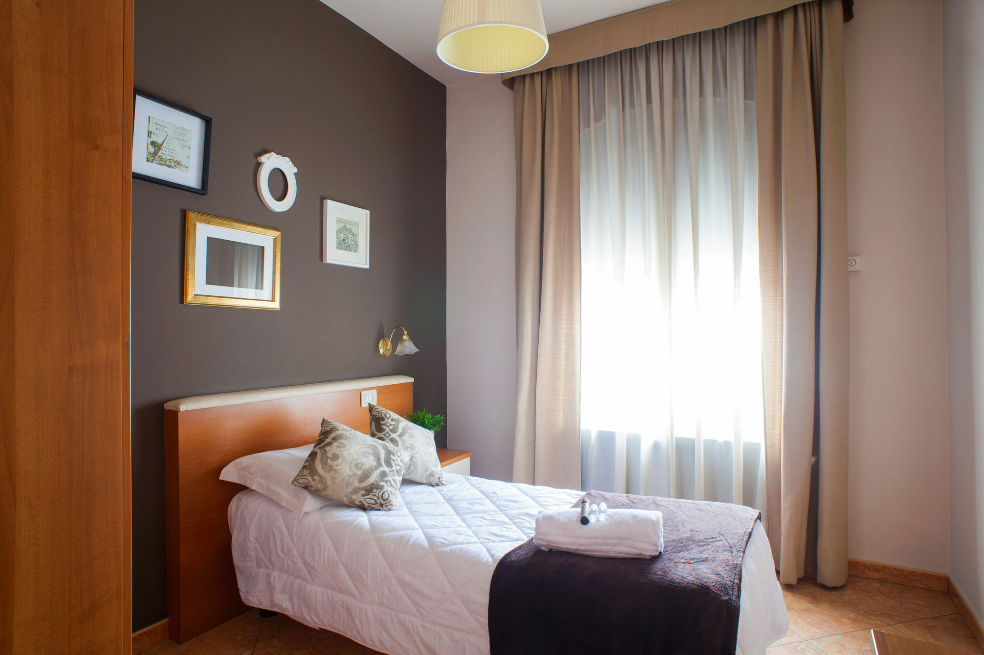 Hotel Ares Milano Экстерьер фото