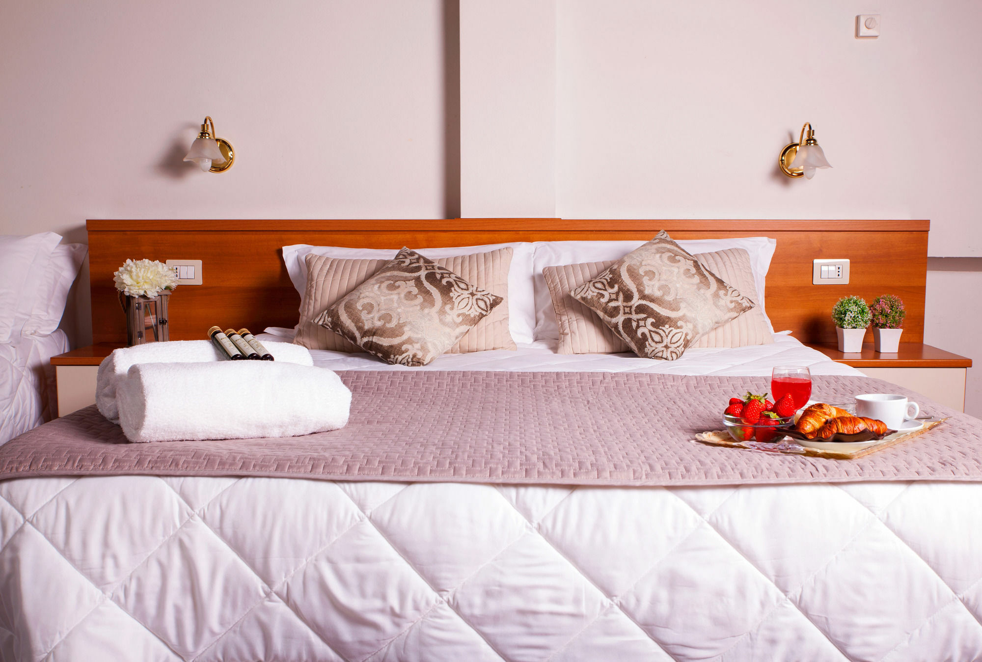 Hotel Ares Milano Экстерьер фото